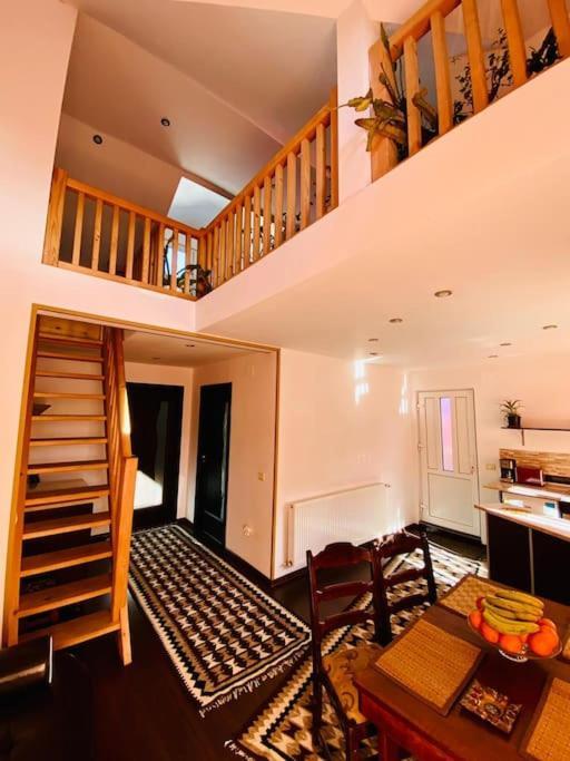 River Apartment Sinaia Luaran gambar