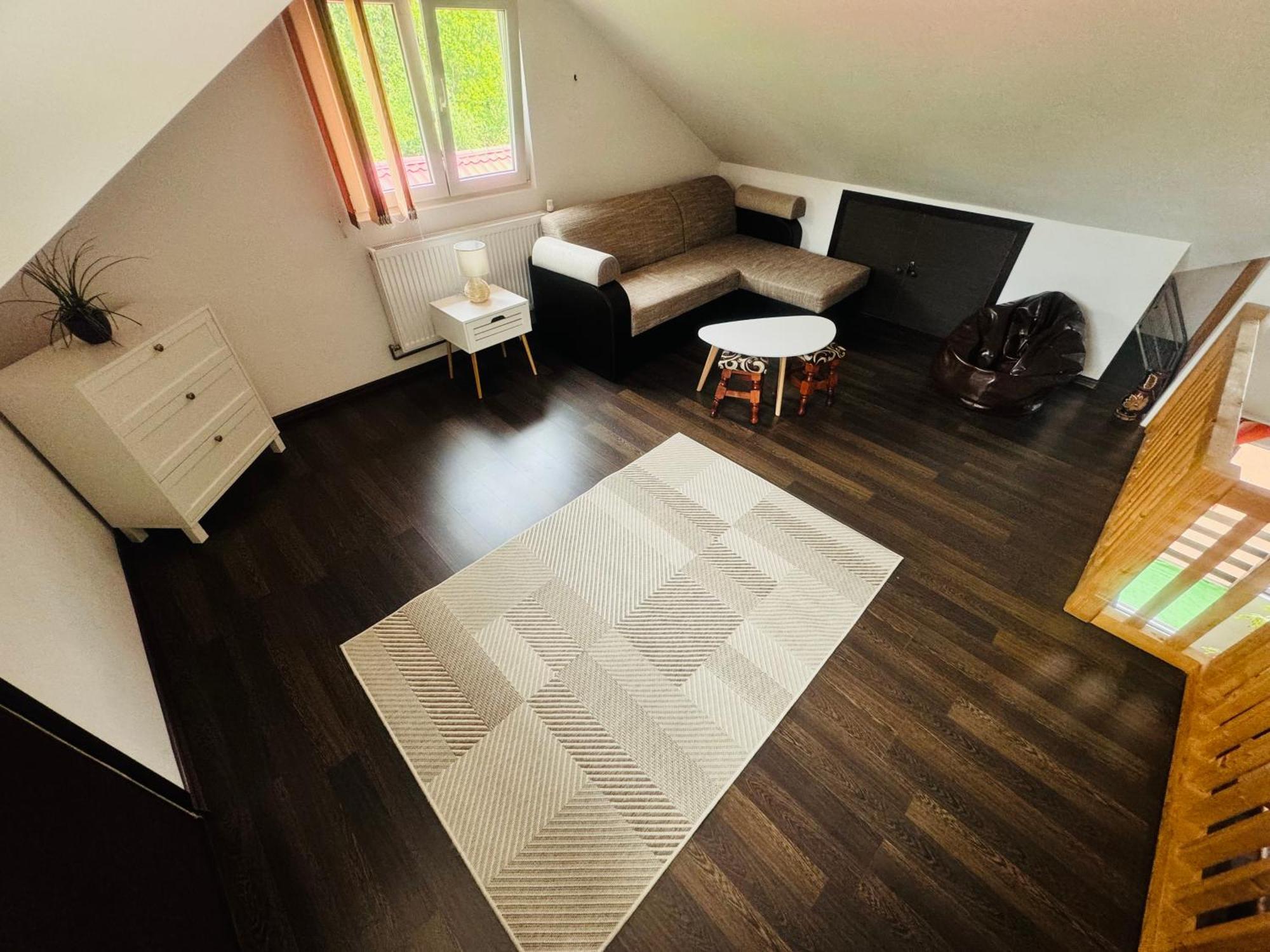 River Apartment Sinaia Luaran gambar